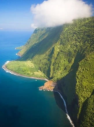Second view of the highest sea cliff’s in the world - on Molokai - Photo © Carl Amoth