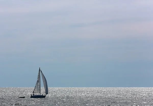 Sailing between Martha’s Vineyard and Nantucket
